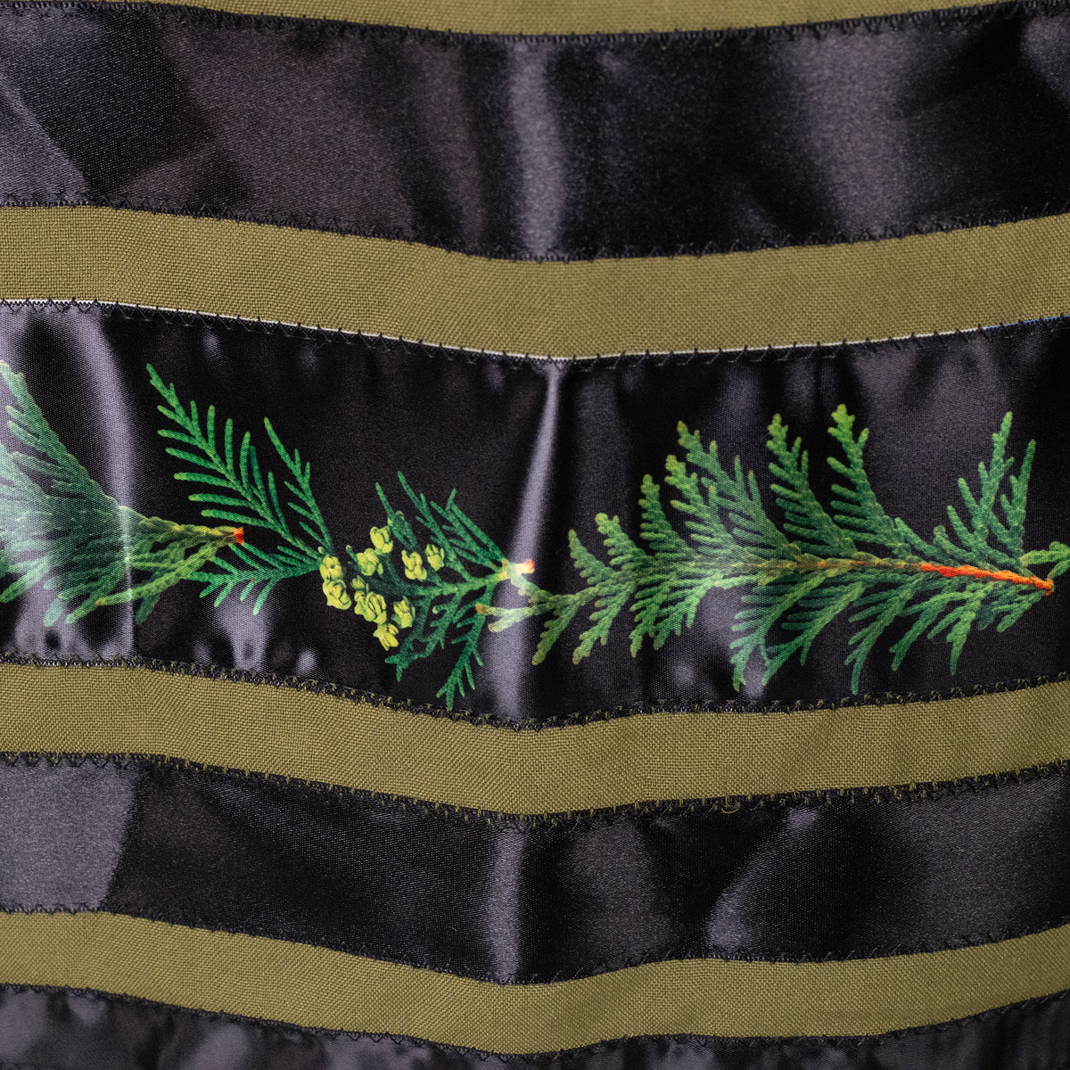 Ribbon Skirt - Green/Black